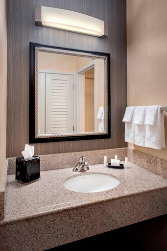 Bathroom 4, Courtyard Hartford Windsor, Hartford