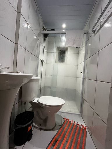 Bathroom 3, Pousada Ilha Bonita, Guarujá