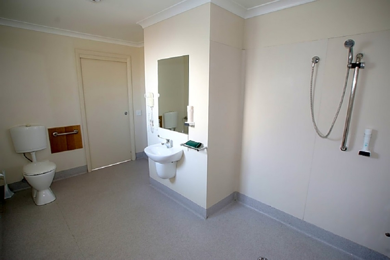 Bathroom 3, BIG4 Hobart Airport Tourist Park, Hobart