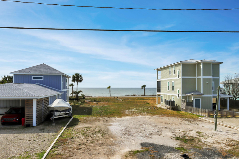Exterior & Views 2, Sea Shell, Bay