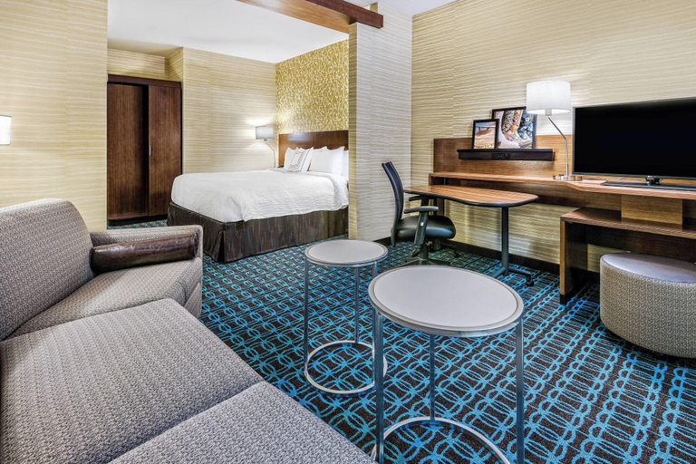 Bedroom 3, Fairfield Inn & Suites Van, Van Zandt