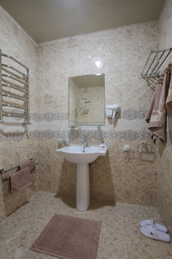 Bathroom 4, Pan Asiat Tashkent, Qibray