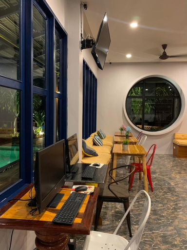 Public Area 3, The Luna Hostel, Phuket Island