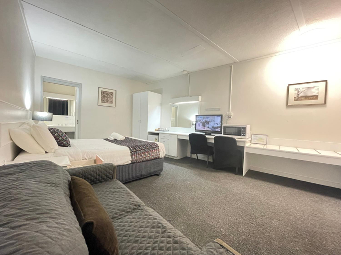 Bedroom 14
