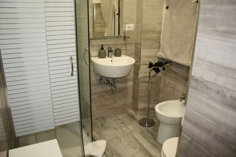 Bathroom 4, My Rhome Prati, Rome