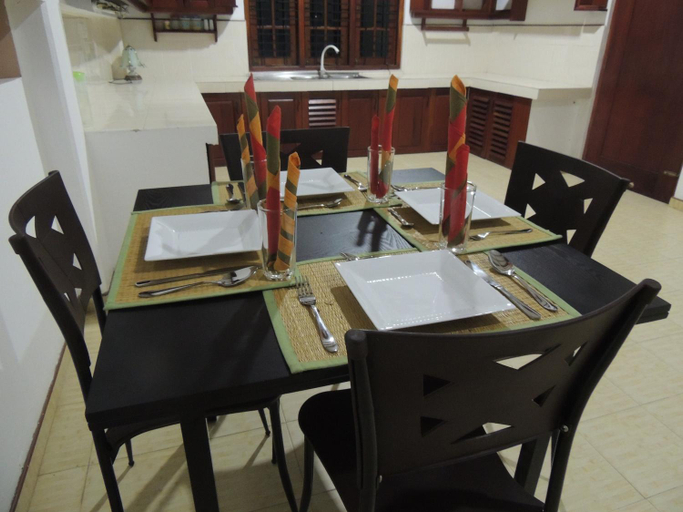 Others 4, Arana Bungalow, Galle Four Gravets