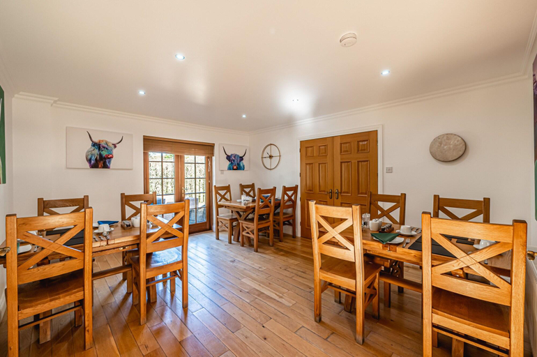 Food & Drinks 5, Treetops B&B, Highland