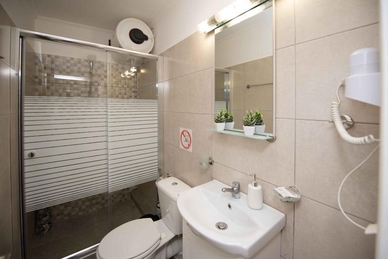 Bathroom 3, Vacations in Corfu-Antiperni, Ionian Islands