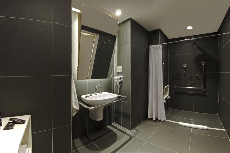 Bathroom 4, ibis Styles Rio de Janeiro Botafogo, Rio de Janeiro