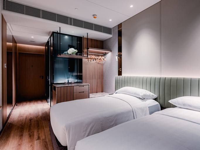 Bedroom 12