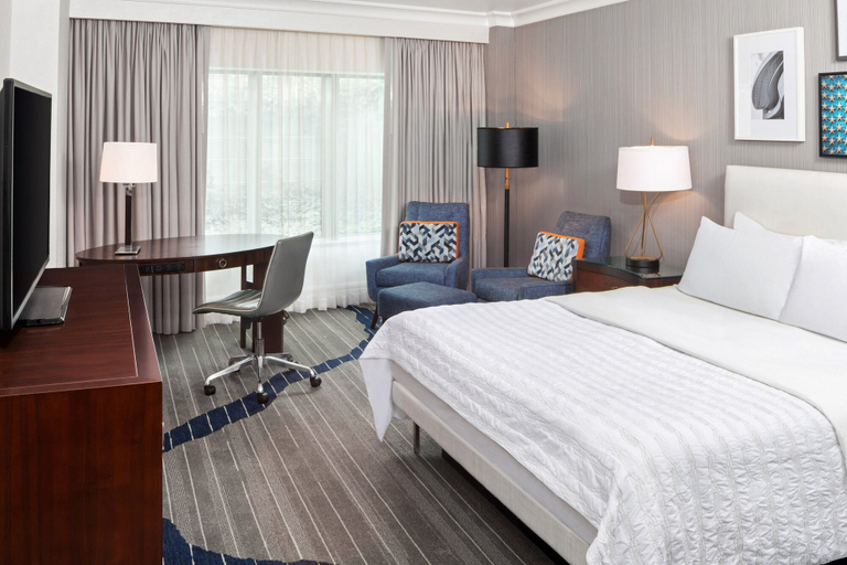 Bedroom 3, Le Meridien Arlington, Arlington