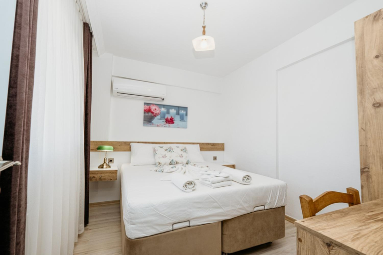 Bedroom 2, Azra Apart & Otel, Gökçeada