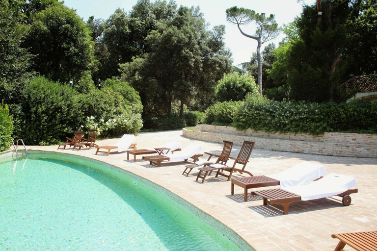 Sport & Beauty, Castello Montegiove, Pesaro E Urbino