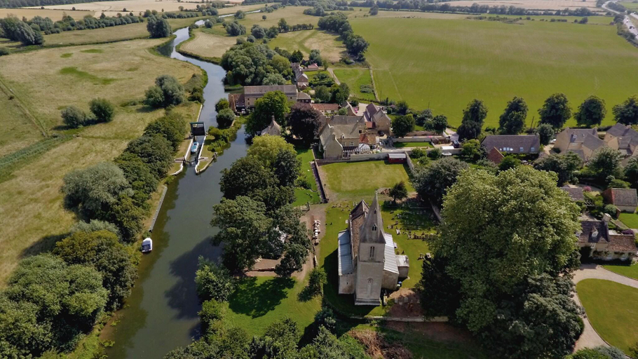 Exterior & Views 1, River Nene Cottages, Peterborough