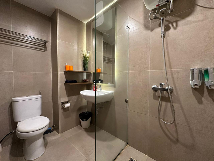 Bathroom 5, CASA DE PARCO Hotel / Apartment ICE BSD THE BREEZE BSD BY GIZL LUXURY, Tangerang