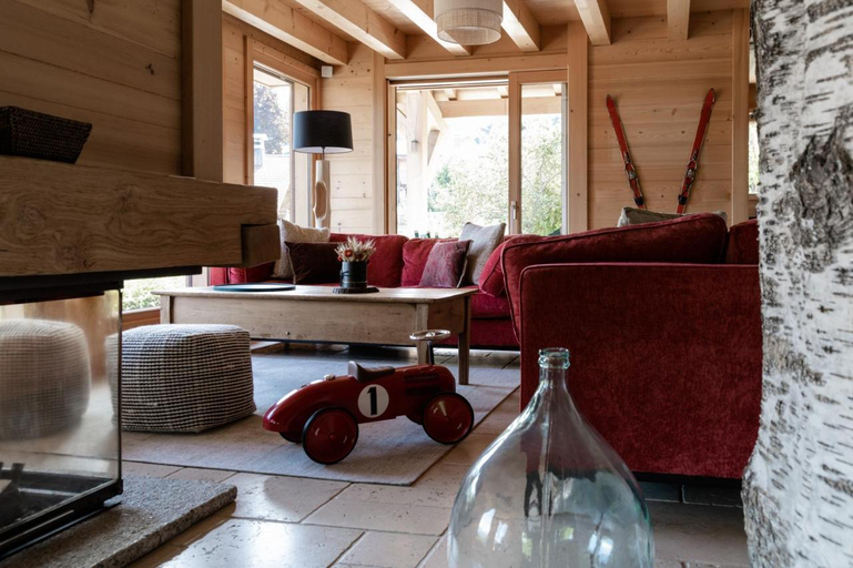 Public Area, Hôtel Les Roches Fleuries, Haute-Savoie