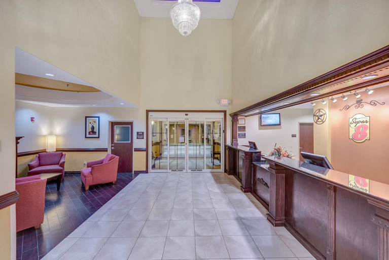 Public Area 2, Super 8 by Wyndham Hidalgo/McAllen Area, Hidalgo