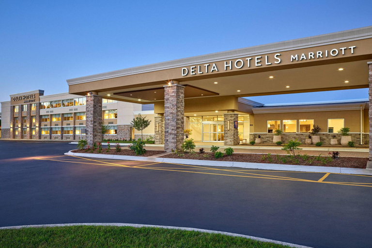 Exterior & Views 1, Delta Hotels By Marriott Chicago Willowbrook, Dupage