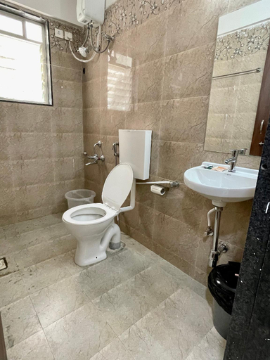 Bathroom 5, StayBird Silver Oak An Apartment Hotel, Pune