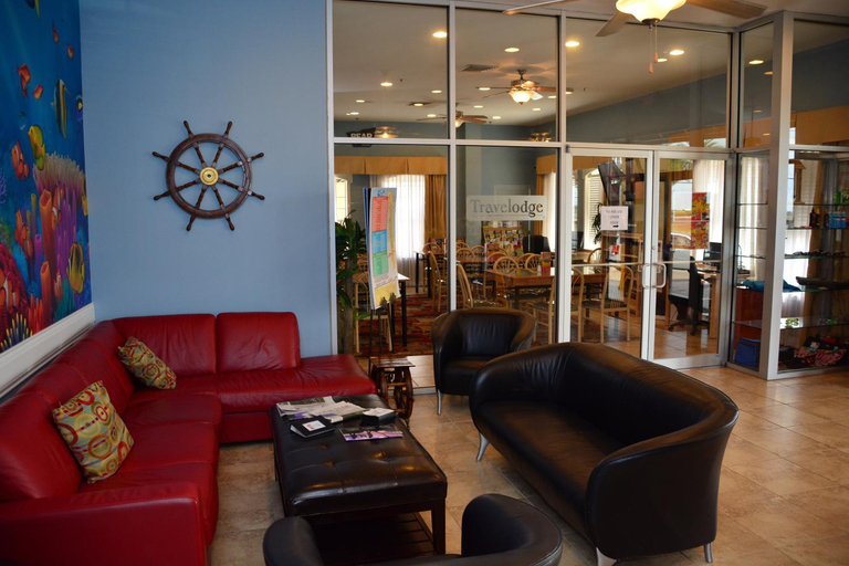 Public Area 2, Ramada by Wyndham & Suites South Padre Island At the Beach, Cameron