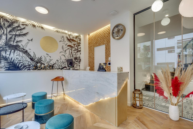 Public Area 2, Hotel Beausejour, Paris