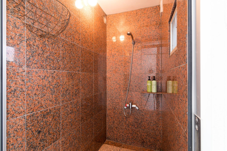 Bathroom 5, Hanamuro inn Aka-island, Zamami
