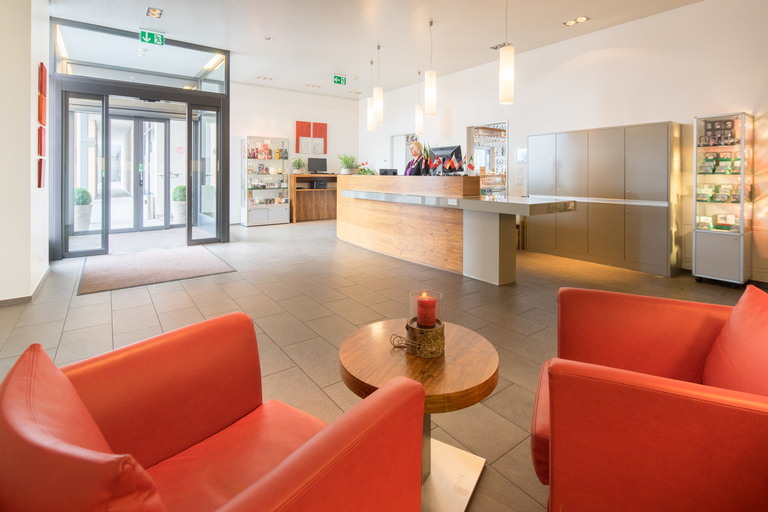 Public Area 2, Hotel Arcade, Muri