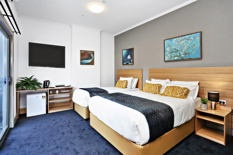 Bedroom 6