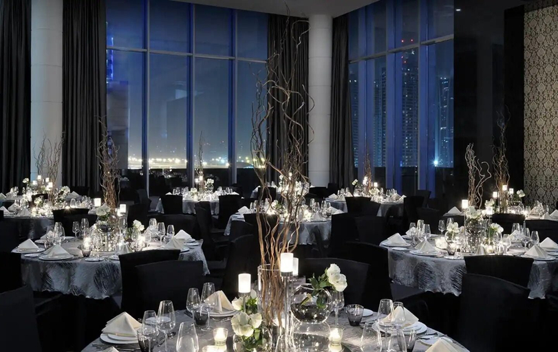 Food & Drinks 5, The Address Dubai Marina 1BR, Dubai
