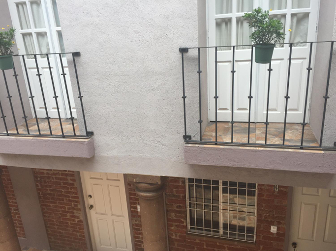 Others 2, Suites colibri, Allende