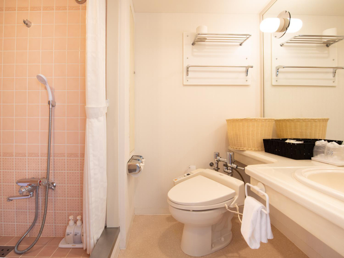 Bathroom 4, Resort Hotel Tateshina, Chino