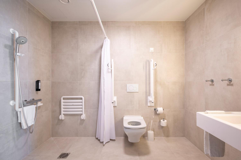 Bathroom 24