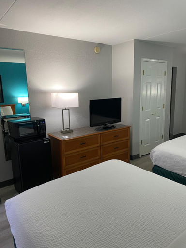 Bedroom 4, La Quinta Inn by Wyndham Tyler, Smith