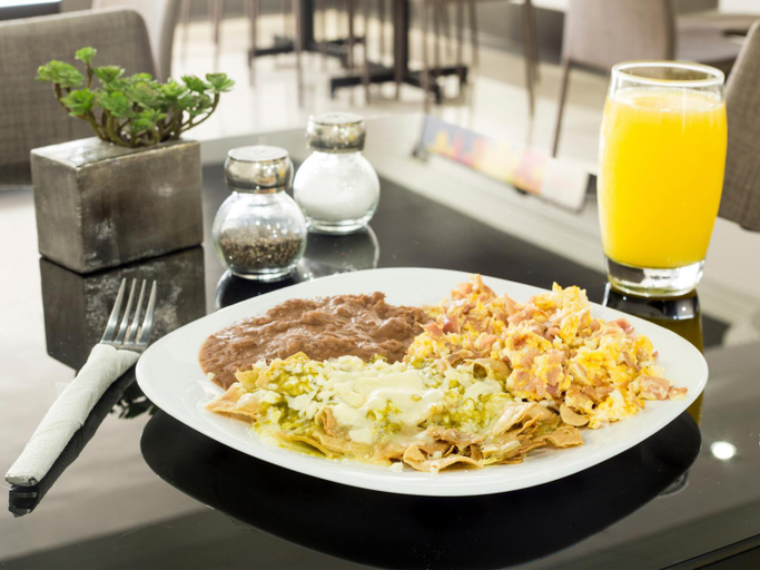 Food & Drinks 5, VN Hotel, Monterrey