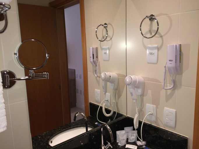 Bathroom 5, Mont Blanc Diamond Flat, Nova Iguaçu