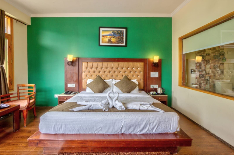 Bedroom 2, Hotel Grand Oasis, Kullu