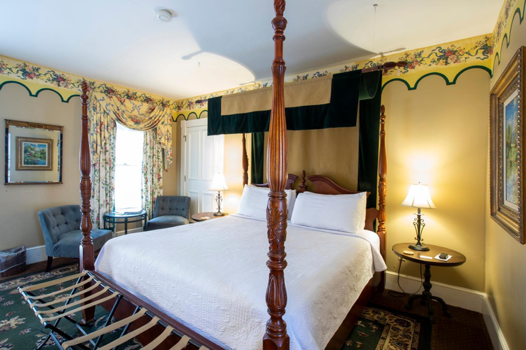 Bedroom 14
