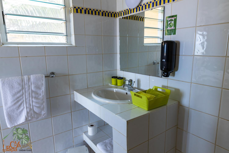 Bathroom 4, Casa Del Papa Resort & SPA, Ouidah