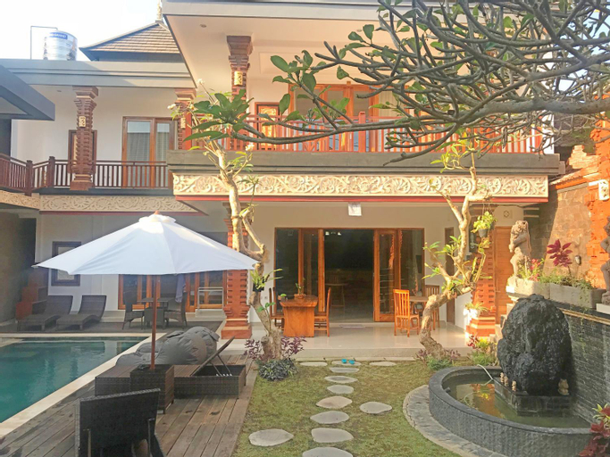 Exterior 8