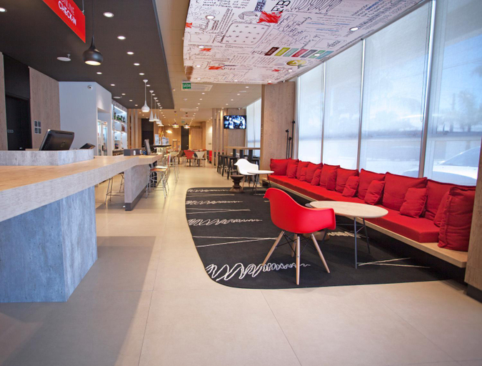 Public Area, Ibis Paranagua, Paranaguá