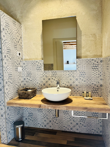 Bathroom 3, ALBOLA SUITE Holiday Apartments, Trento