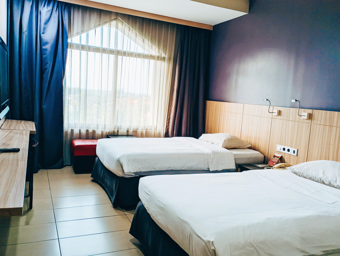 bedroom 6