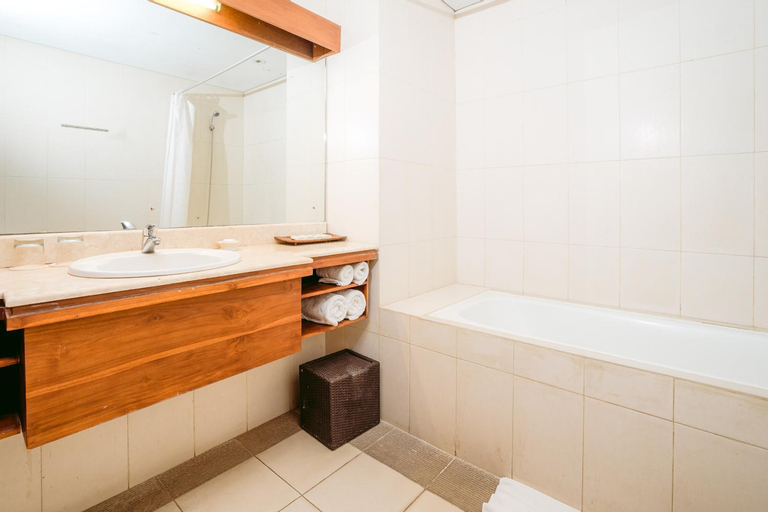 Bathroom 24