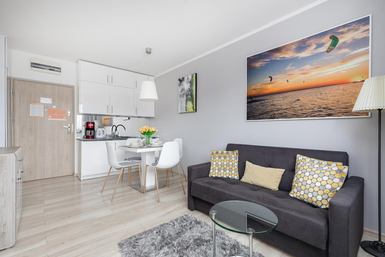 Kitchen 5, Wind Rose Quarter Apartments by Noclegi Renters, Świnoujście