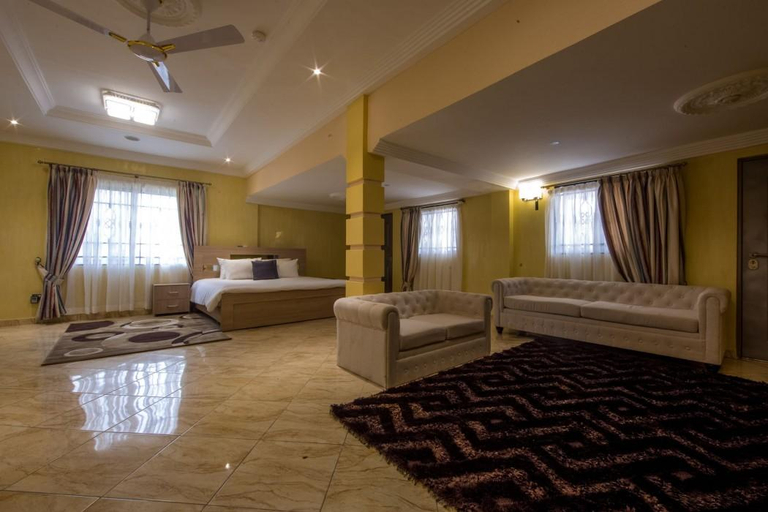Others 4, Bays Luxury Lodge, Tema