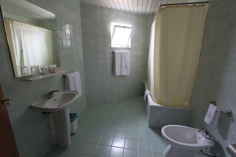 Bedroom 4, Hotel Sao Lourenco, Benavente
