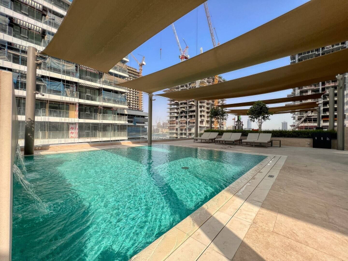 Sport & Beauty 5, Sea view 2BR Beach Isle, Dubai