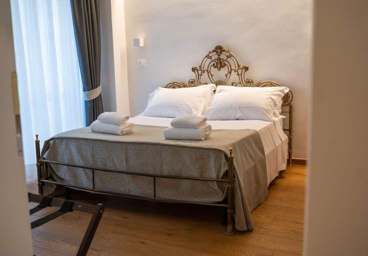 Residenza degli Speziali, Florence