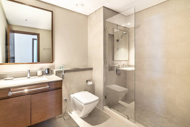 Bathroom 4, Bright 2BR in top Creek Rise Tower, Dubai