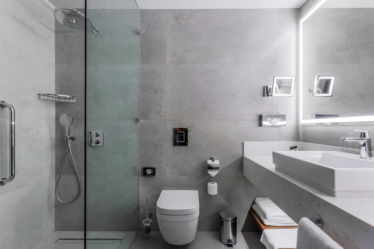 Bathroom 3, Radisson Blu Hotel, Tashkent, Tashkent City